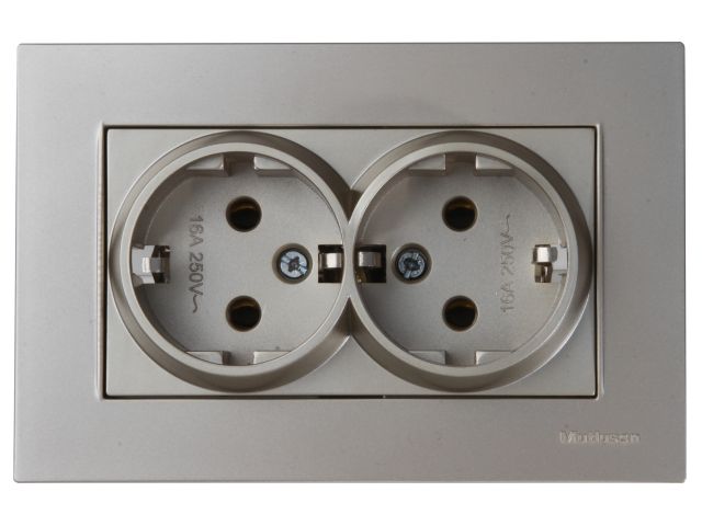 Розетка 2-ая (скрытая,с/з) титан, RITA, MUTLUSAN (16 A, 250 V, IP 20) Розетка 2-ая (скрытая,с/з) титан, RITA, MUTLUSAN (16 A, 250 V, IP 20)